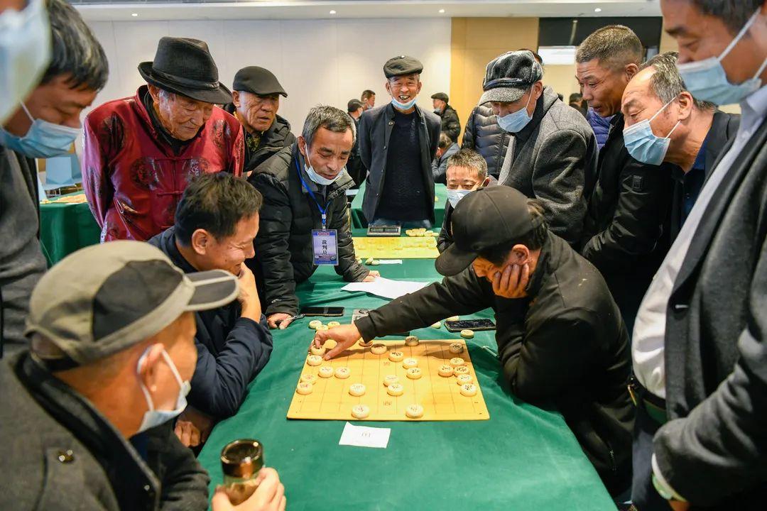 云端之巔 第2頁